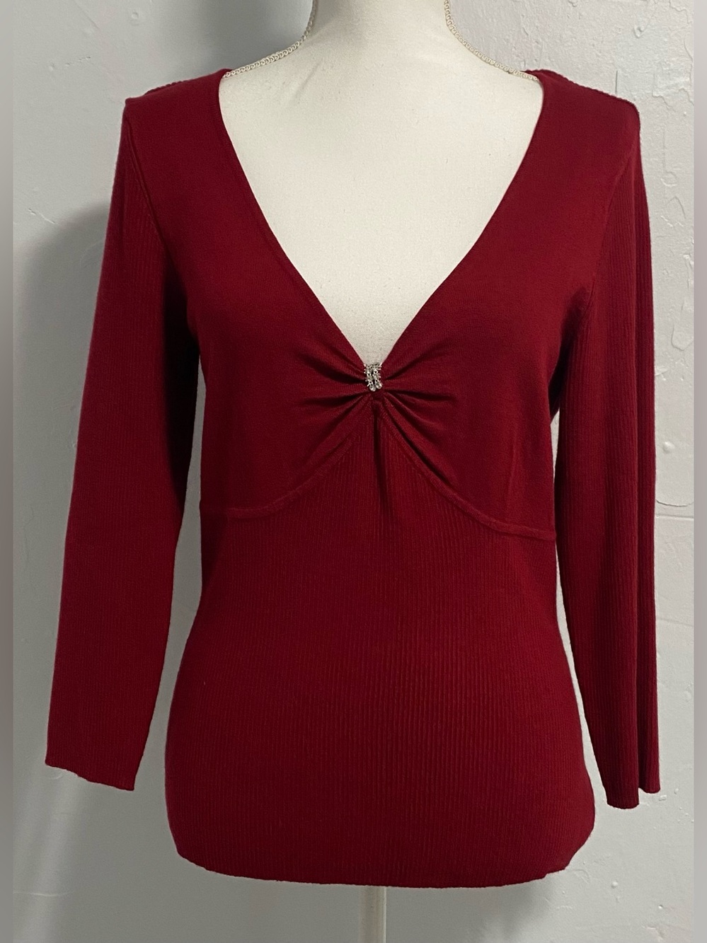 Hillard & Hanson Deep Wine V-Neck Long Sleeve Top with Center Rhinestone
